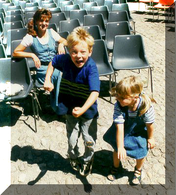 Family_f_Web.jpg (129919 Byte)